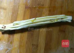 Illustration of how to make green onion cake 3