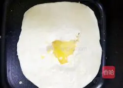Illustration of how to make egg-filled pancakes with cabbage 11