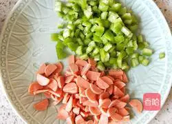 Illustration of how to make ham and egg pancakes 3