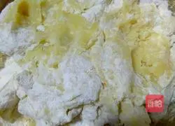 Illustration of how to make vegetable potato pancakes 6