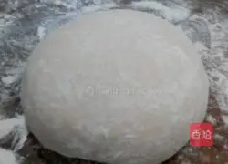 Illustration of how to make green onion pancakes 3