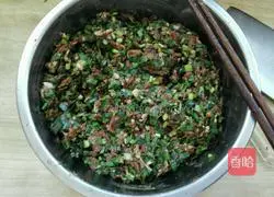 Beef and Chive Pie Recipe Illustration 2