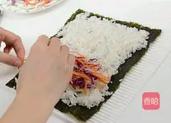 Illustration of how to make meat floss sushi 4