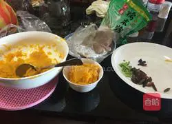 Illustration of how to make two pumpkin cakes 1