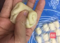 Egg Yolk Crisp Recipe Illustration 11