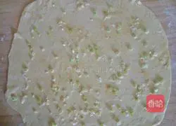 Illustration of making dough scallion pancake 8