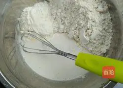 Illustration of how to make homemade egg pancakes 3