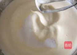 Illustration of how to make steamed cream fruit cake 6