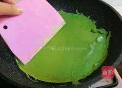 Illustration of how to make cucumber egg pancake 4