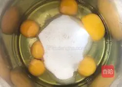 Illustration of how to make French sponge cake 3