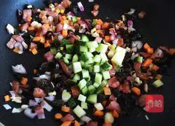 Illustration of how to make caviar mixed rice 10