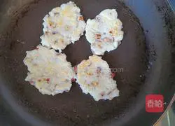 Illustration of how to make rice, red dates and glutinous rice cakes 9