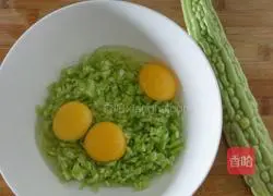 Bitter Melon Egg Pancake Recipe Illustration 2