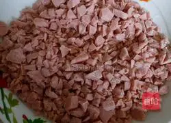 Illustration of how to make ham pancake 2