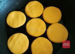 Pumpkin Pancakes Illustration of how to do it 8