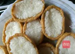 Illustration of how to make tofu pocket sushi 4