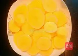 Illustration of how to make pan-fried potato pancakes 2