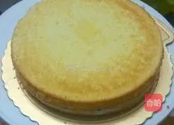 Strawberry Cream Cake Illustration of how to do it 7