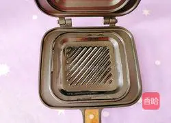 Illustration of how to make dragon fruit and mango pancakes 7