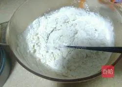 Illustration of how to make chili and scallion pancakes 1