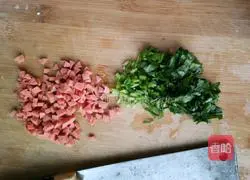 Egg, spinach and ham pancakes Illustration of how to do it 2