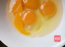 Illustration of how to make egg pancakes 1