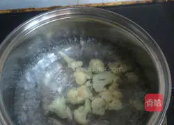 Beef Floss Vegetable Pancake Recipe Illustration 4