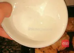 Illustration of how to make small sticky cakes 5