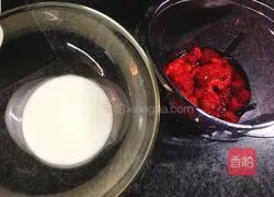 Cocoa Cranberry Cake Roll Recipe Illustration 15