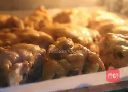 Illustration of how to make crispy grape soufflé 10