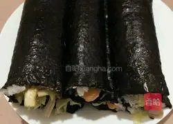 Illustration of how to make sushi 9