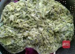 Sophora Flower Egg Pancake Recipe Illustration 2