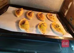 Illustration of how to make banana cake 7