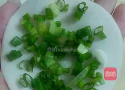 How to make dumpling skin pancakes Illustration 2