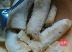 Illustration of how to make banana cake 1