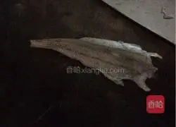 Illustration of how to make Kuilong fish cake 2