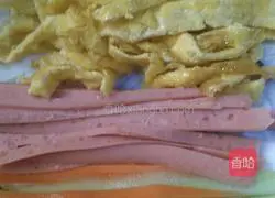 Illustration of how to make hand-rolled sushi 2