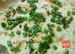 Illustration of how to make scallion pancakes 4