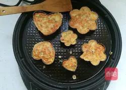 Illustration of how to make potato and sausage assorted cakes 9