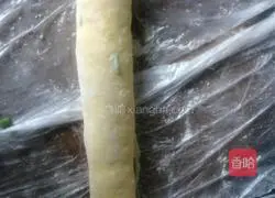 Illustration of how to make scallion pancake 3