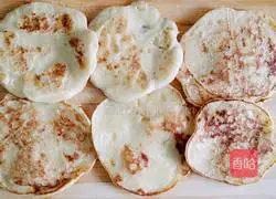 Illustration of how to make banana cake without additives that can be made with zero experience 14