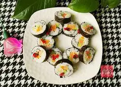 Illustrations of how to make delicious sushi 12