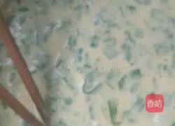 Illustration of how to make chive egg pancake 4