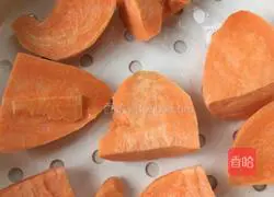 Illustration of how to make sweet potato pancakes 1