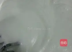 No cracking or collapse~~~Illustration of making coarse grain cornmeal chiffon cake 5