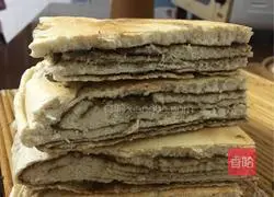 Illustration of how to make sesame paste dough cake 8