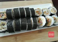 Illustration of how to make seaweed sushi rolls 4
