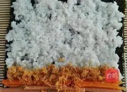 Illustration of how to make sushi rolls 3