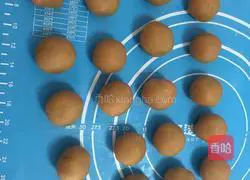 ❀⚘ Lotus Rong Egg ༵ Yellow Moon Cake Illustration 4