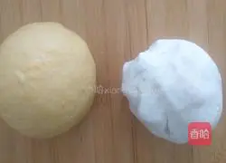 Illustration of making golden meat floss cake 3